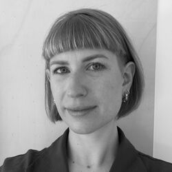 portrait-Anouk Richard